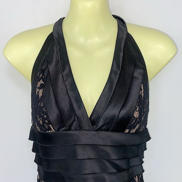 BCBG MAXAZRIA Dress Black Lace Body Con Cocktail Mini Halter Sz 6 EVC - Picture 2 of 8